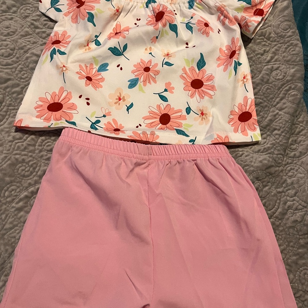 Kids Floral Top & Pink shorts set